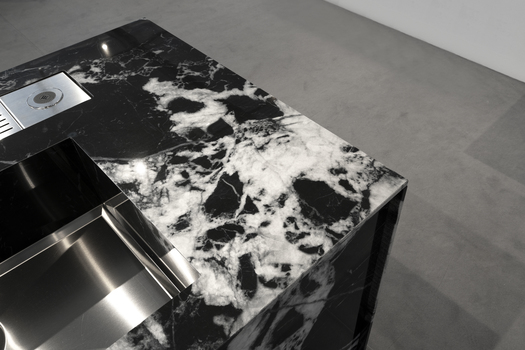 Sapienstone at the SICAM 2024 exhibition: Innovative design and cutting-edge surfaces for interior design