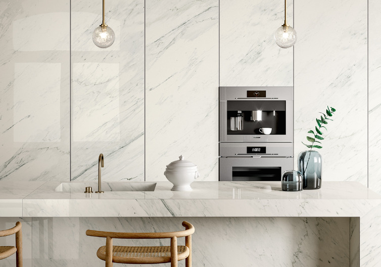SapienStone Premium White marble-effect porcelain stoneware countertop for open-plan kitchen islands