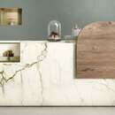 Marble-effect and wood-effect kitchen