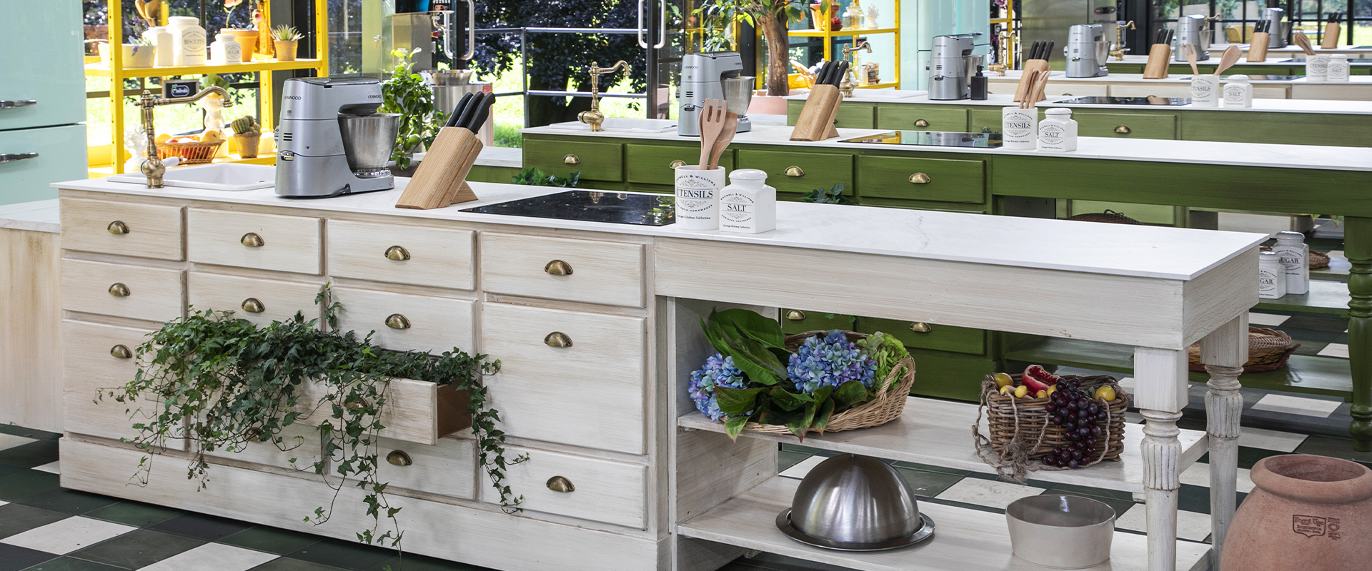 SapienStone countertops on Bake Off Italia on Real Time